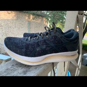 ASICS GlideRide Tokyo edition